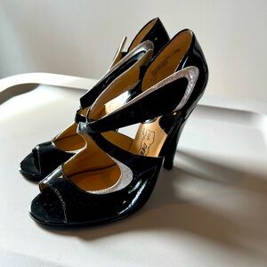 Oh Deer! brand never worn. Genuine leather upper and leather sole size 7.5